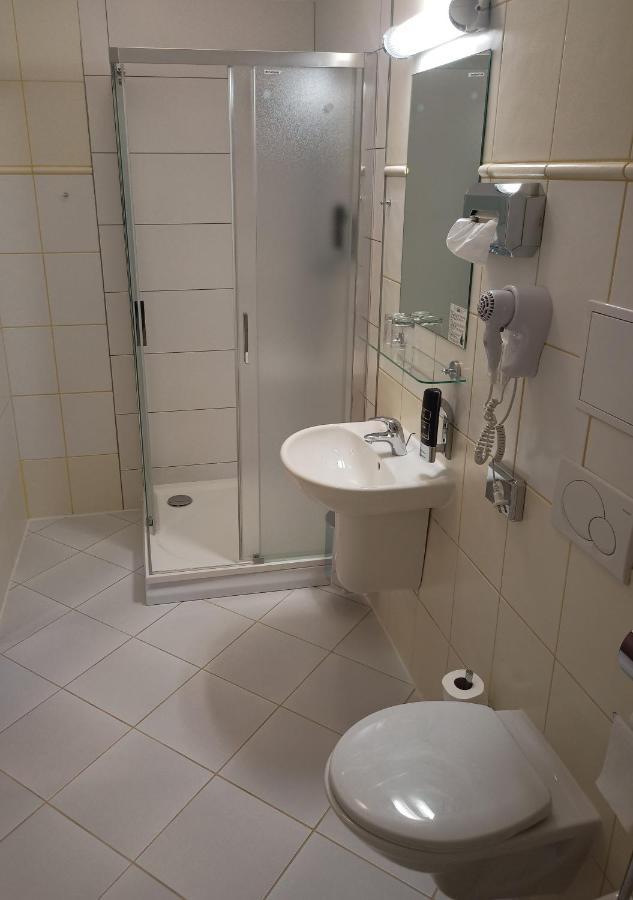 Penzion Nad Oborou Hradec Králové Dış mekan fotoğraf