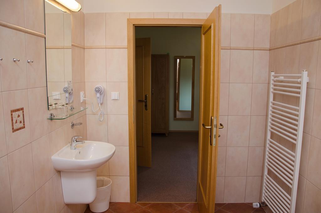 Penzion Nad Oborou Hradec Králové Dış mekan fotoğraf
